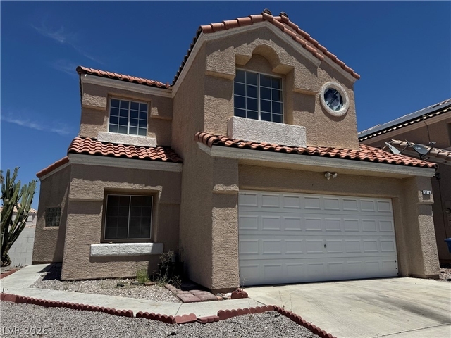 2724 Trotwood Lane - Photo 1