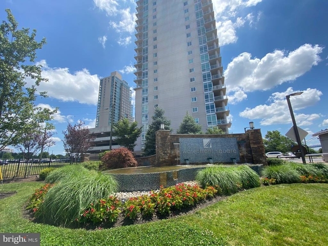 901 N Penn Street - Photo 1