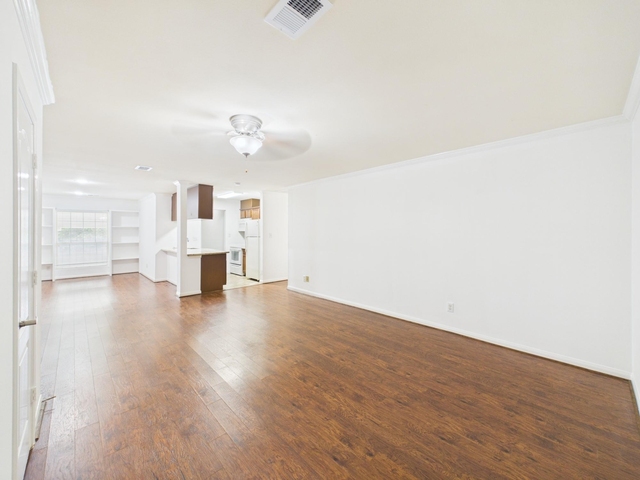 5333 Richmond Avenue - Photo 1