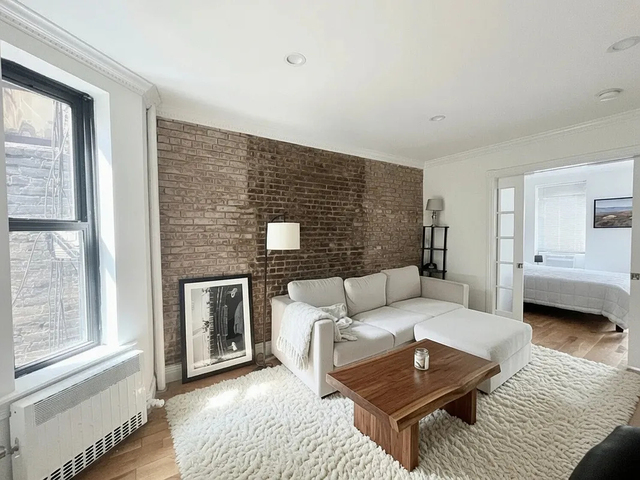 340 east 55th street - Photo 1