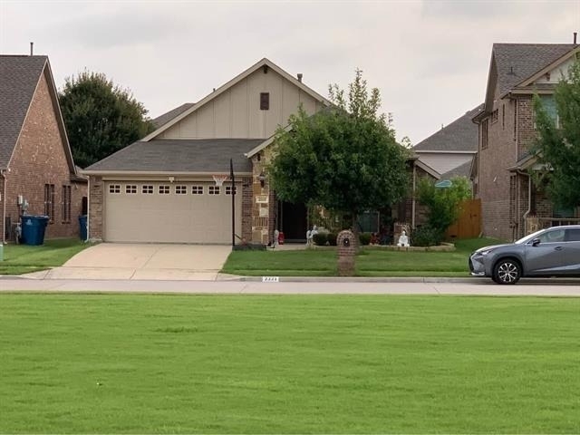2321 Petunia Ln - Photo 1