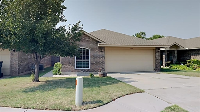 1213 Norway Avenue - Photo 1