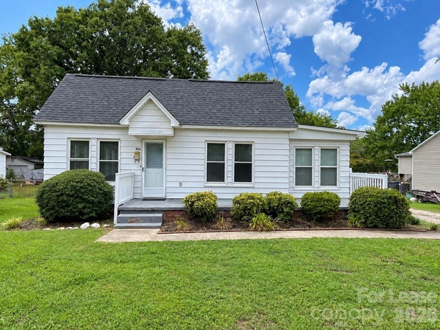 801 Bostian Avenue - Photo 1