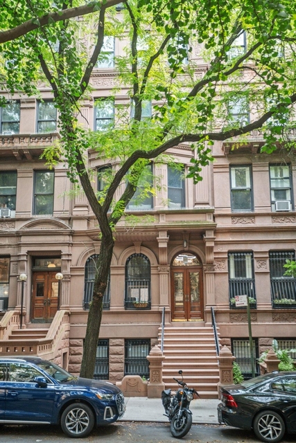 32 W 87th Street - Photo 1