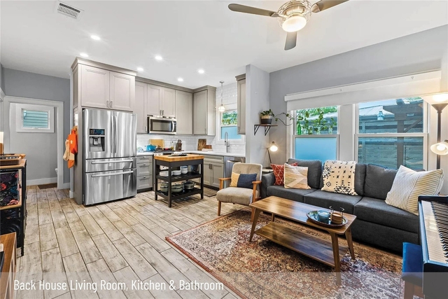 5508 Avenue G - Photo 1