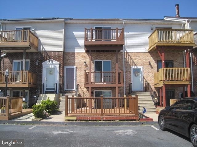 110 Villa Capri Circle - Photo 1