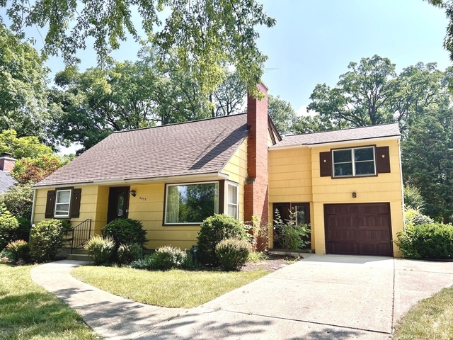 4633 Oakwood Avenue - Photo 1