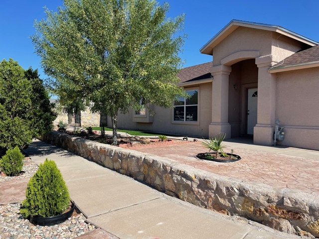 3057 Manny Aguilera Drive - Photo 1