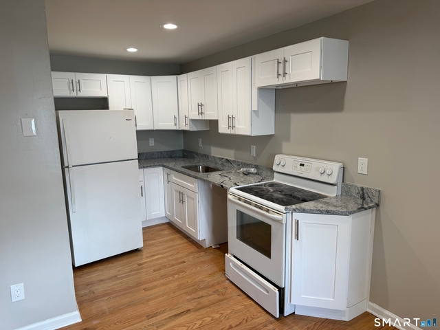 165 School Street - Photo 1