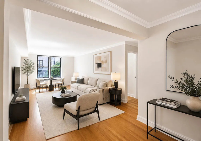 West 16th Street - Photo 1