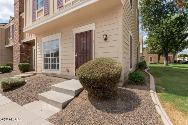 3320 W Mcrae Way - Photo 1