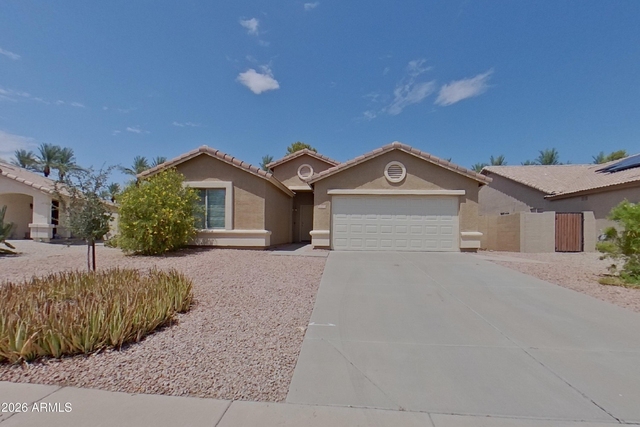 43714 W Cale Drive - Photo 1