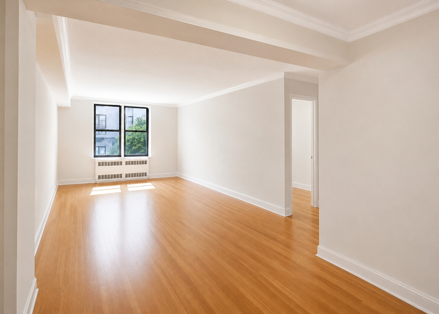 151 West 16th Street - Photo 1