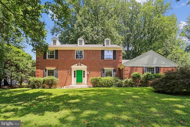 903 Ridge Drive - Photo 1
