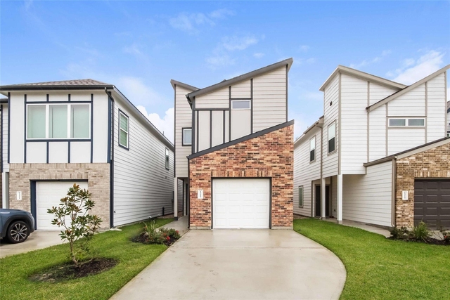 15225 Estrella East - Photo 1