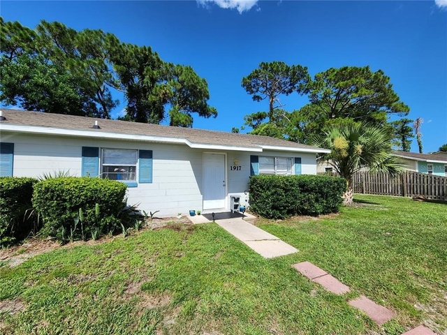 1917 Fern Palm Drive - Photo 1
