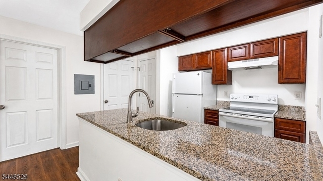 23 Norwich Pl - Photo 1