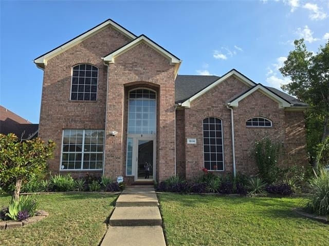 1516 Fallcreek Court - Photo 1