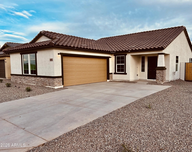 2083 E Velvet Place - Photo 1