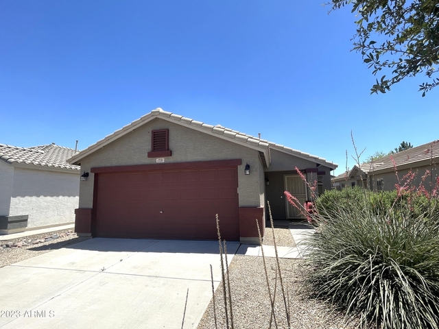 1731 E Jeanne Lane - Photo 1