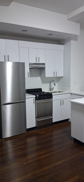 140 East 46th Street - Photo 1