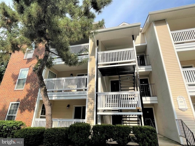 1505 Lincoln Way - Photo 1