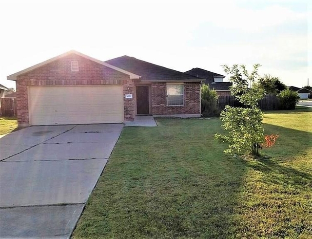 1000 Bluff Meadow Cv - Photo 1