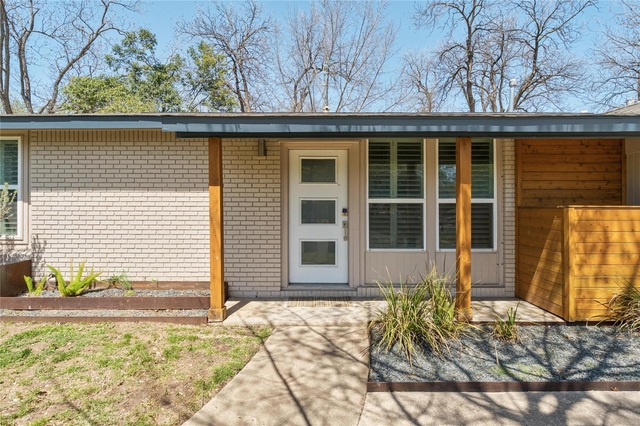 6414 Kenilworth Dr - Photo 1