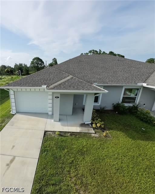 941 Jaguar Boulevard - Photo 1