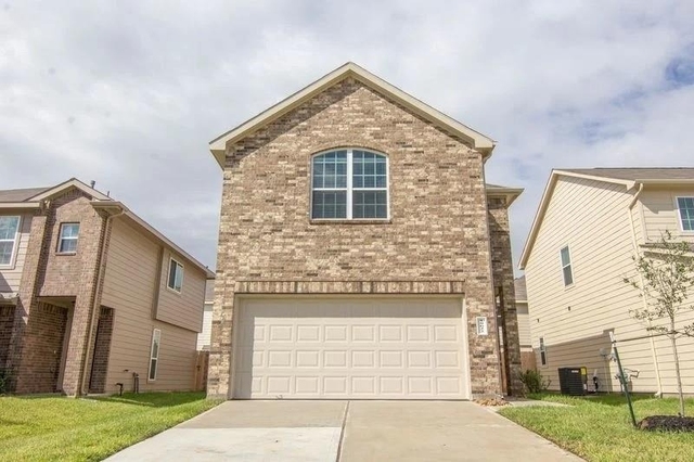 18622 Queesborough Creek - Photo 1