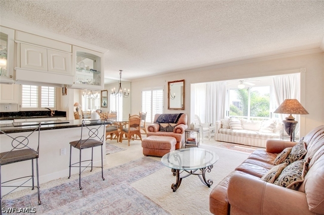 250 7th Avenue S - Photo 1