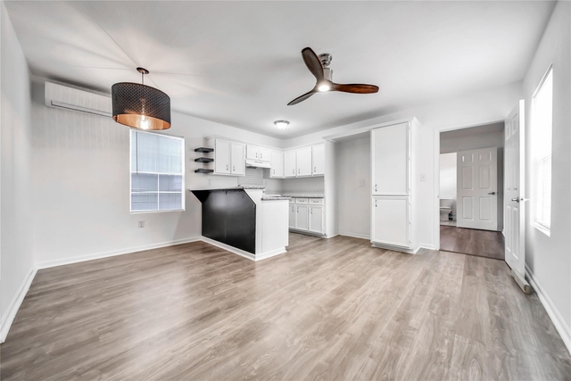 1710 Shelby Street - Photo 1