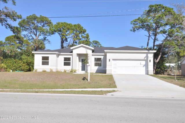 1043 Walden Boulevard Se - Photo 1
