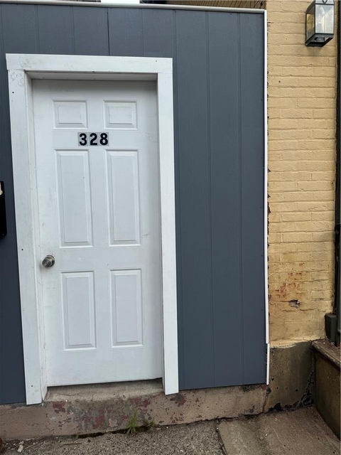 328 W Broad Street - Photo 1