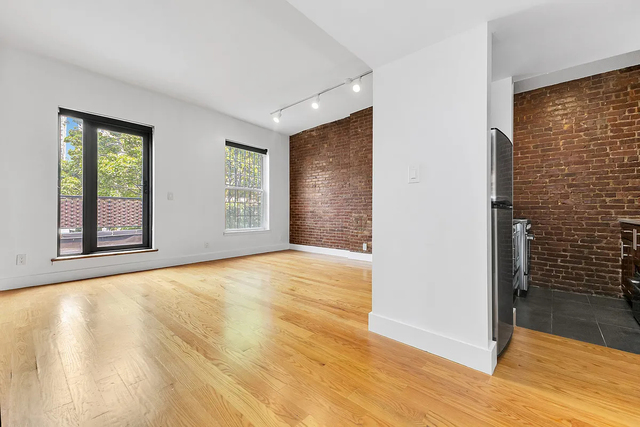 23 West 94th Street - Photo 1