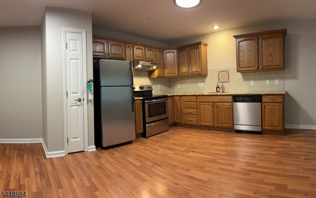 4 Centennial Ave - Photo 1