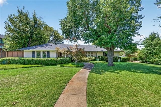 5804 Norway Road - Photo 1