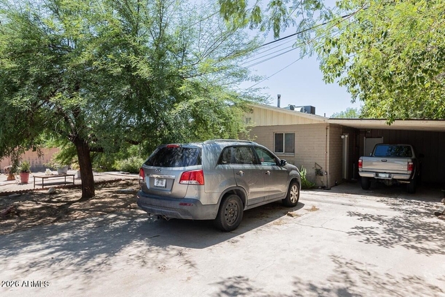 1721 E Sheridan Street - Photo 1