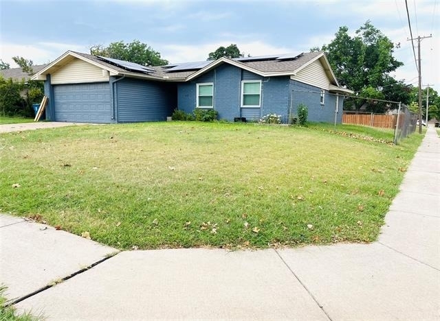 601 Bentwood Drive - Photo 1