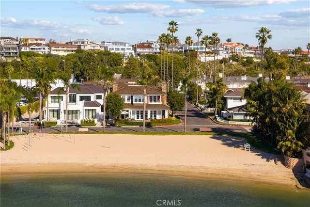 2411 Bayshore - Photo 1
