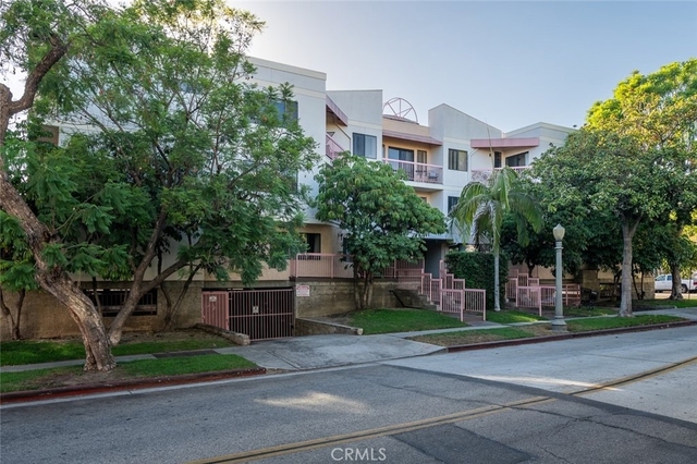 345 N Jackson Street - Photo 1