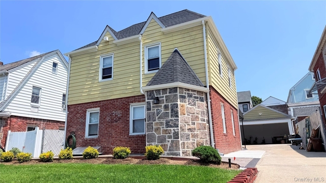 5047 212 Street - Photo 1