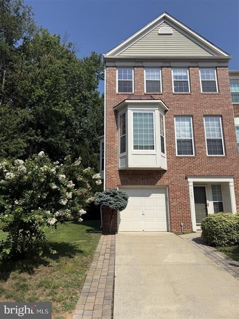 7507 Lamoyne Court - Photo 1