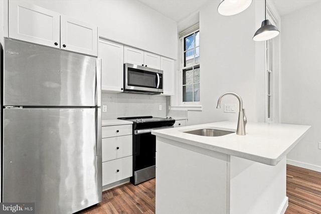 1525 Green Street - Photo 1