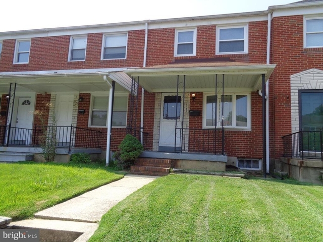 2245 Graythorn Road - Photo 1