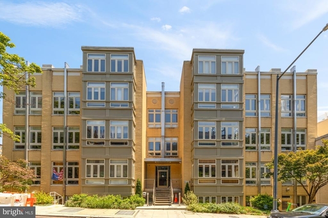 2363 Champlain Street Nw - Photo 1