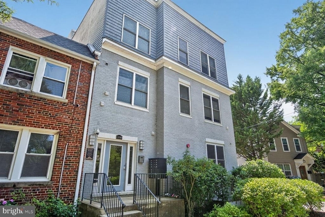 1350 Nicholson Street Nw - Photo 1