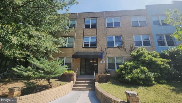 920 Madison Street Nw - Photo 1