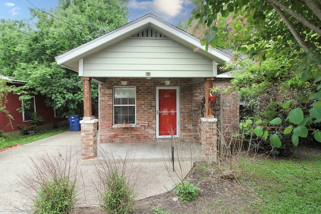 5411 Hudson St - Photo 1