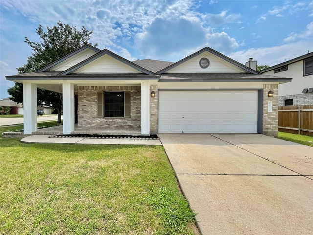 1909 Horizon Park Blvd - Photo 1